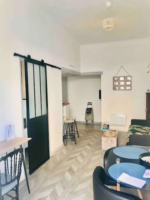 Chez Fanny - Ravissant 2 Pieces Avec Balcon Apartamento Antibes 0*,  França